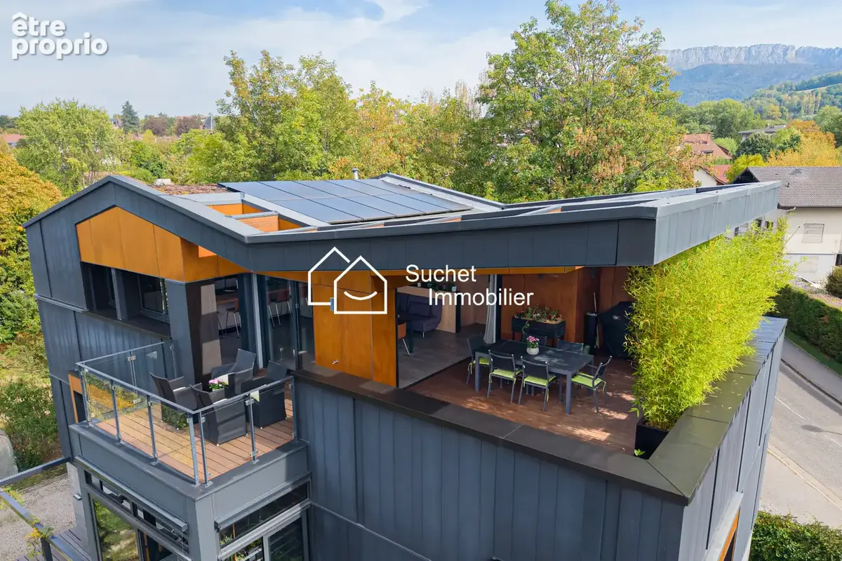 Annecy-le-Vieux, proximité Albigny   Maison d'architecte bioclimatique avec ascenseur & rooftop - photo 2