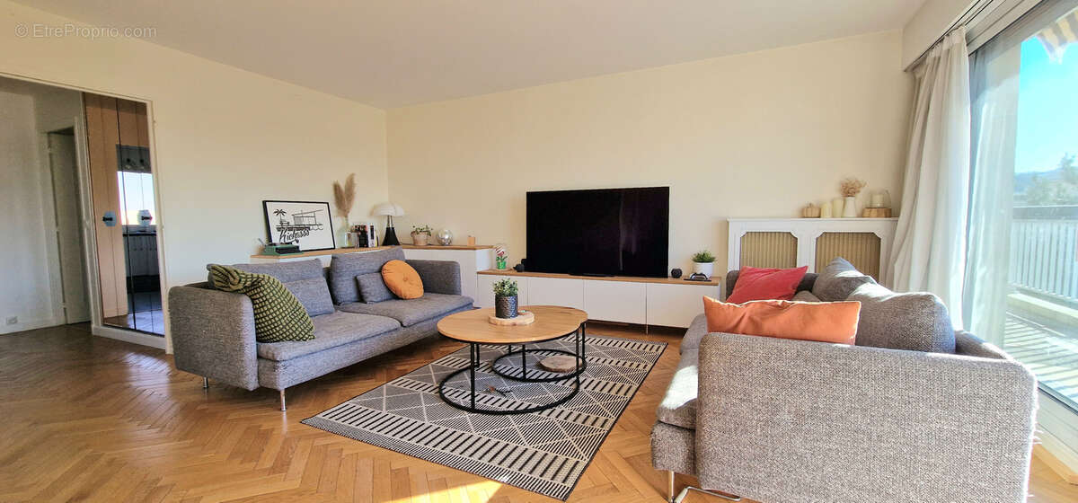 Appartement à RUEIL-MALMAISON