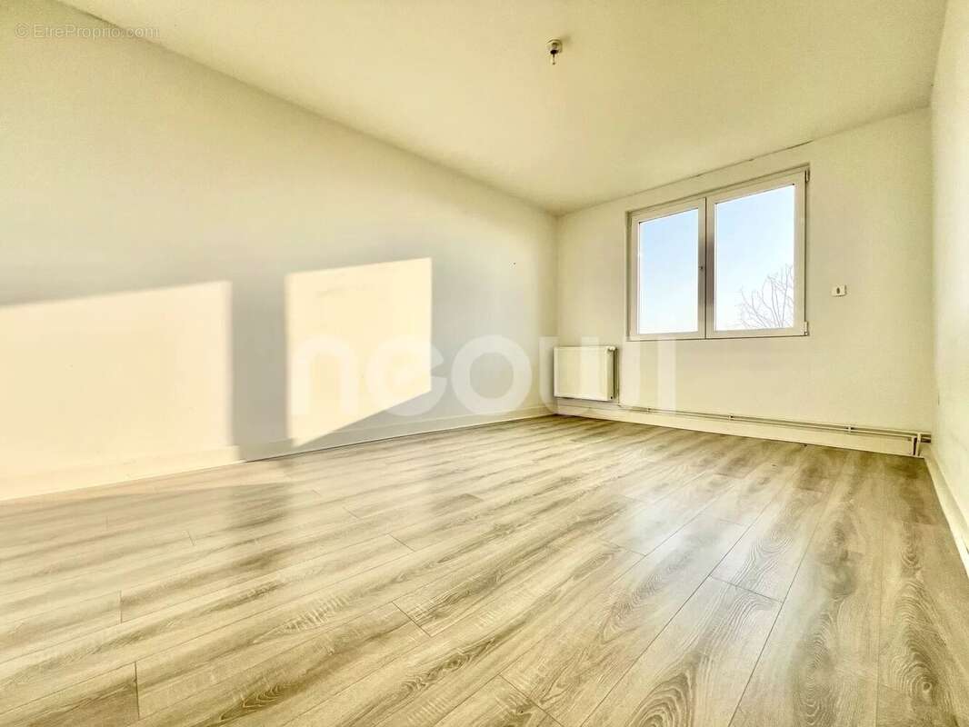 Maison à AIGUEPERSE