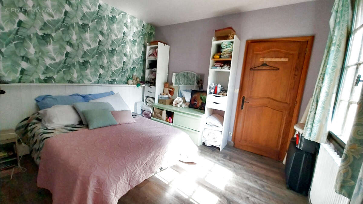 Maison à SAINT-PIERRE-DE-COLE