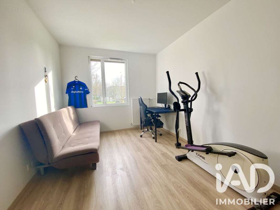 Photo 5 - Appartement à BUSSY-SAINT-GEORGES