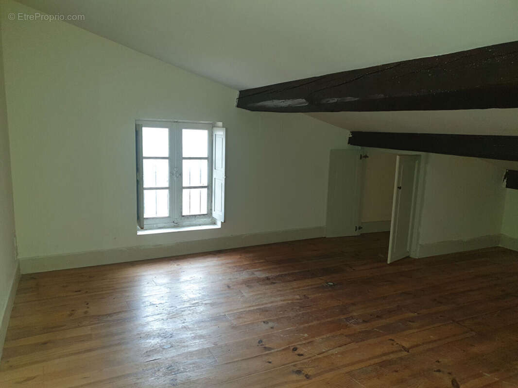 Appartement à CARCASSONNE