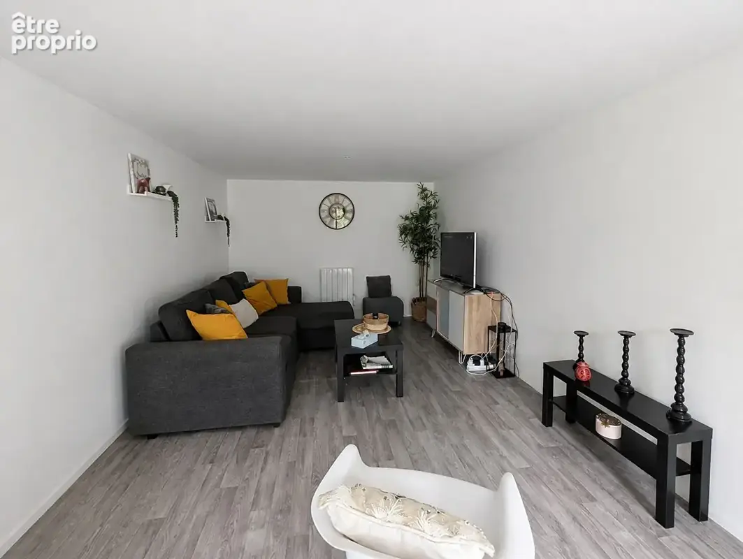 Maison en pierre à vendre à Saint-Broladre - 3 chambres et terrain de 463 m² - photo 4
