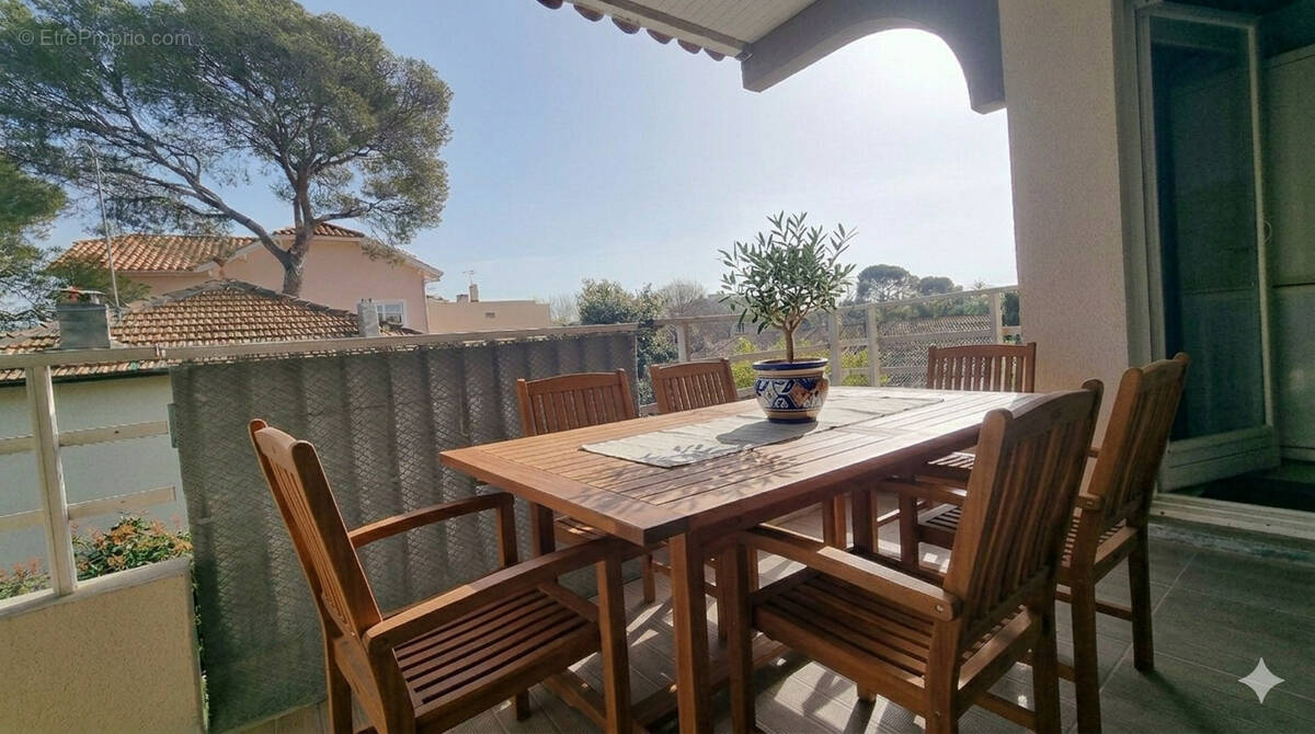 Appartement à SAINT-RAPHAEL