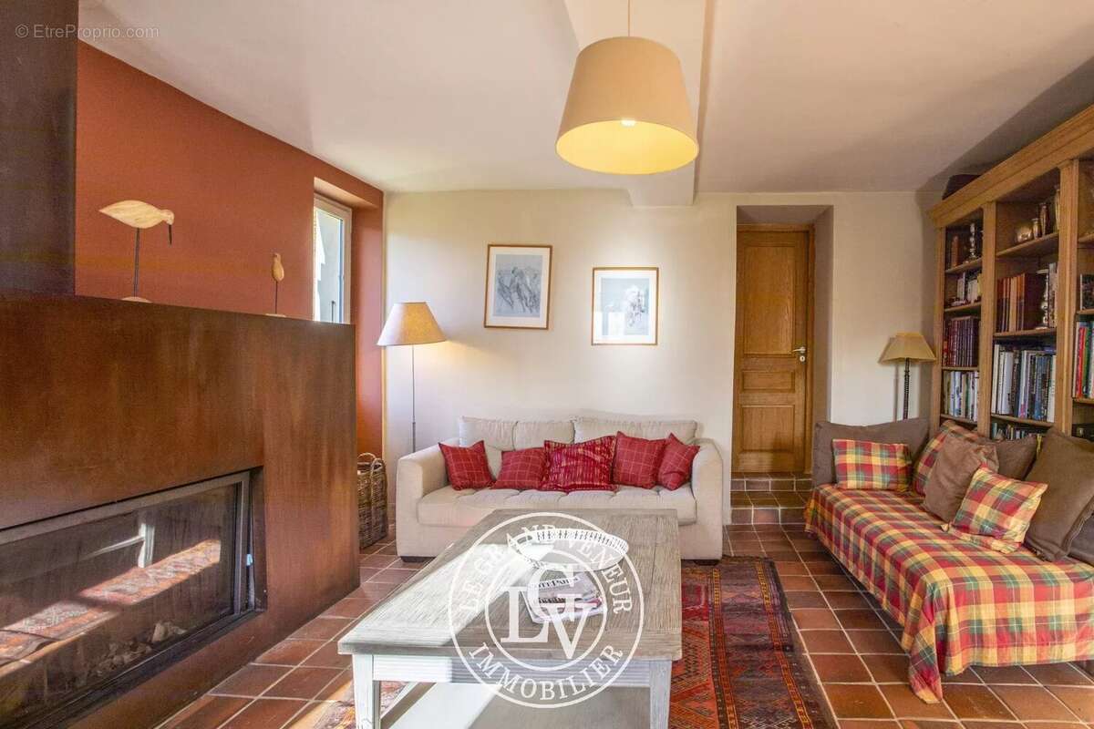 Maison à MORET-SUR-LOING