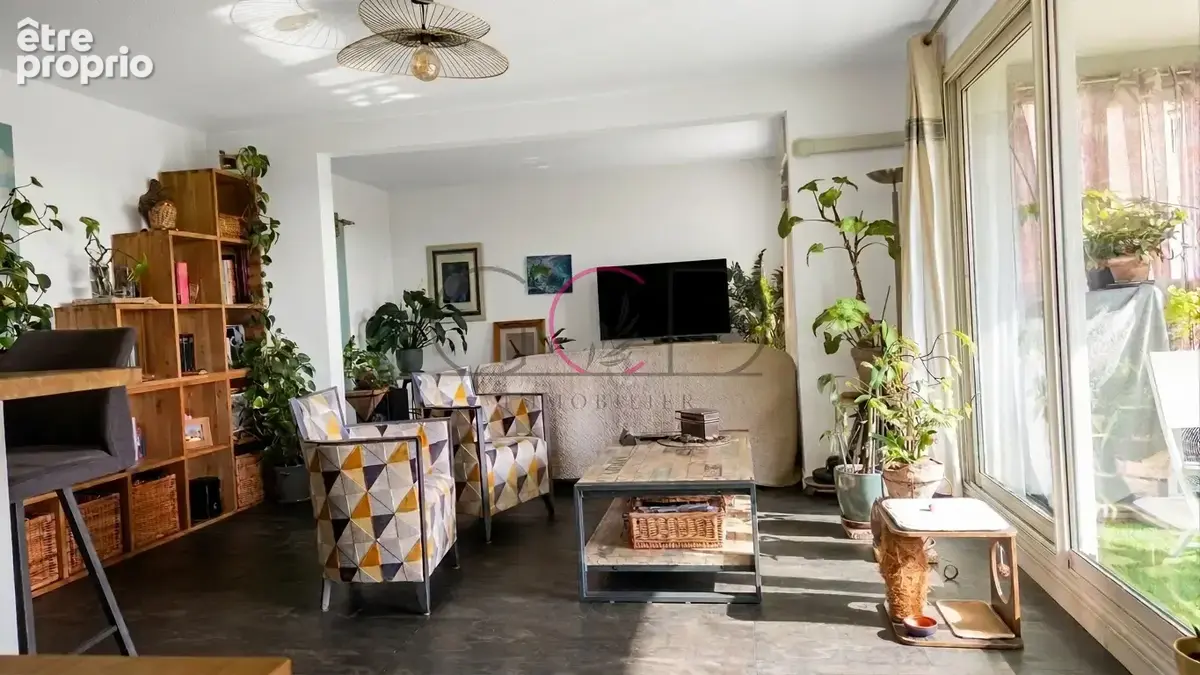 Eguilles, appartement T3/T4 de 79m2 avec loggia - photo 1