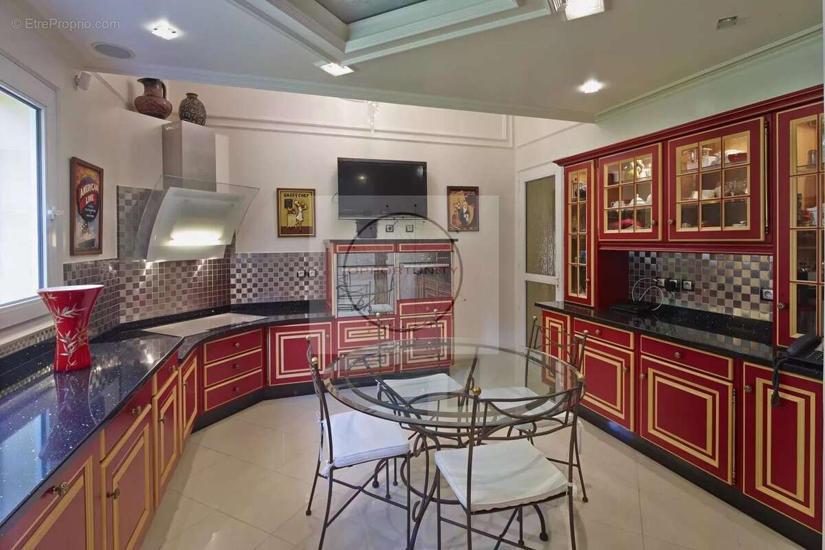 Maison à QUINCY-VOISINS