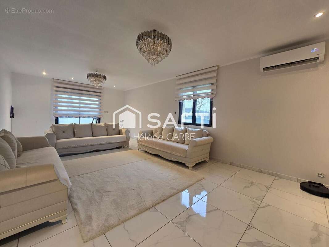 Photo 2 - Maison à VIERZON