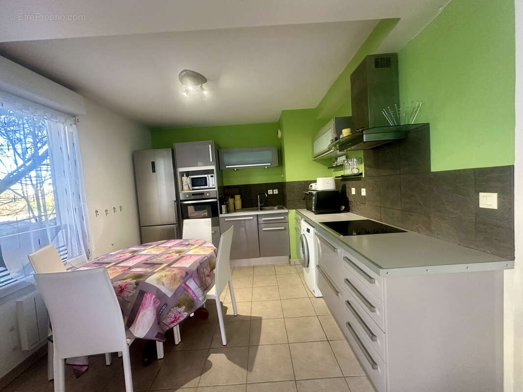 Appartement à MEYZIEU