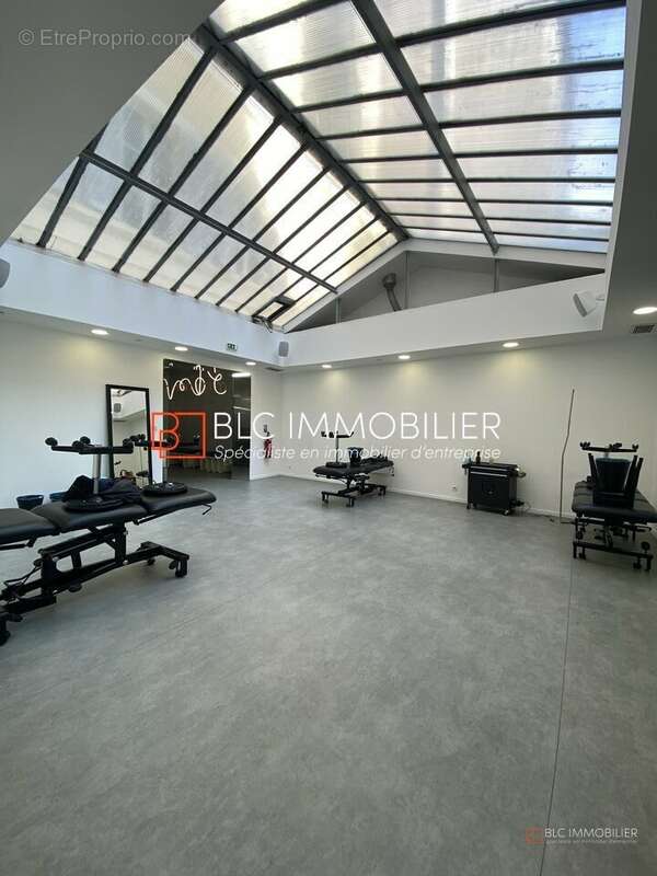 232 m² à Marseille-1e  - photo 7