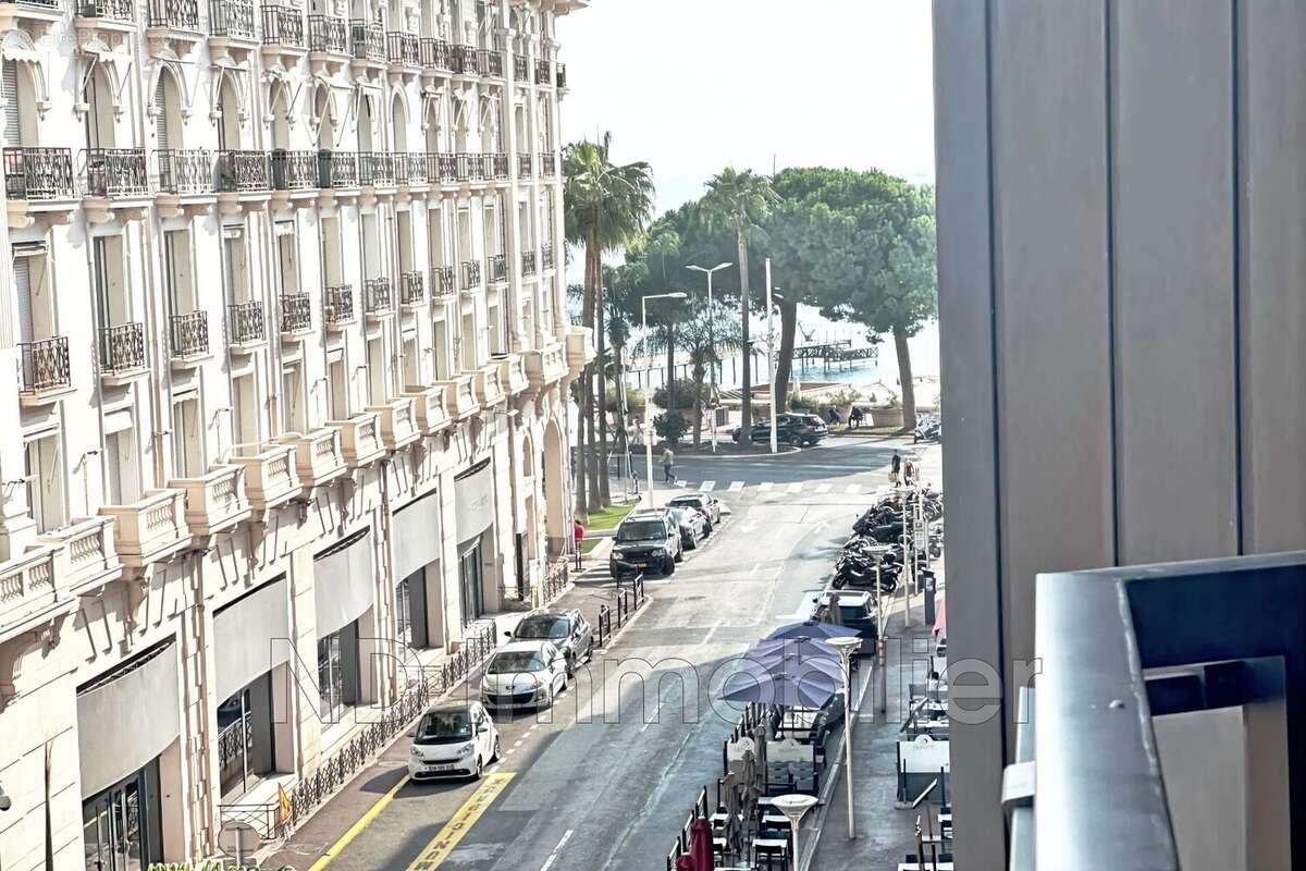 Appartement à CANNES
