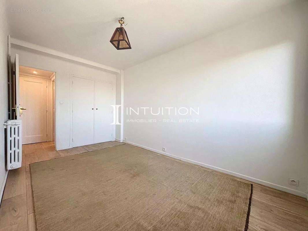 Cannes - Alexandre III : Appartement 2 pièces vue mer - photo 13