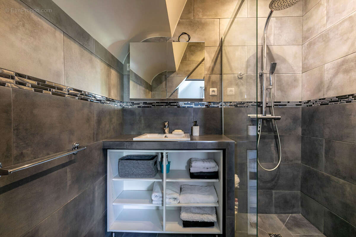 Maison 7 pièces avec piscine sur terrain de 1027 m² - photo 14