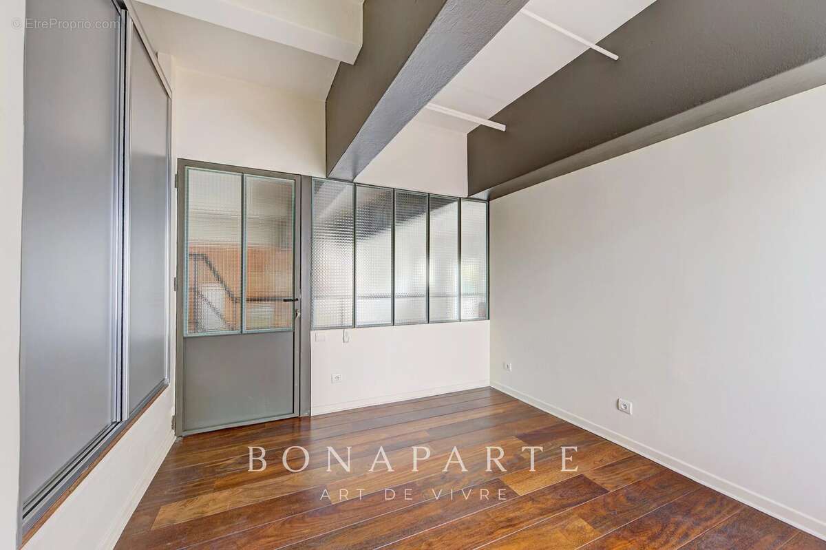 COLOMBES gare - Loft de 205 m²  Terrasse privative  Double parking - photo 20