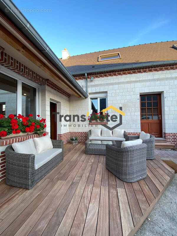 Maison à LATTRE-SAINT-QUENTIN