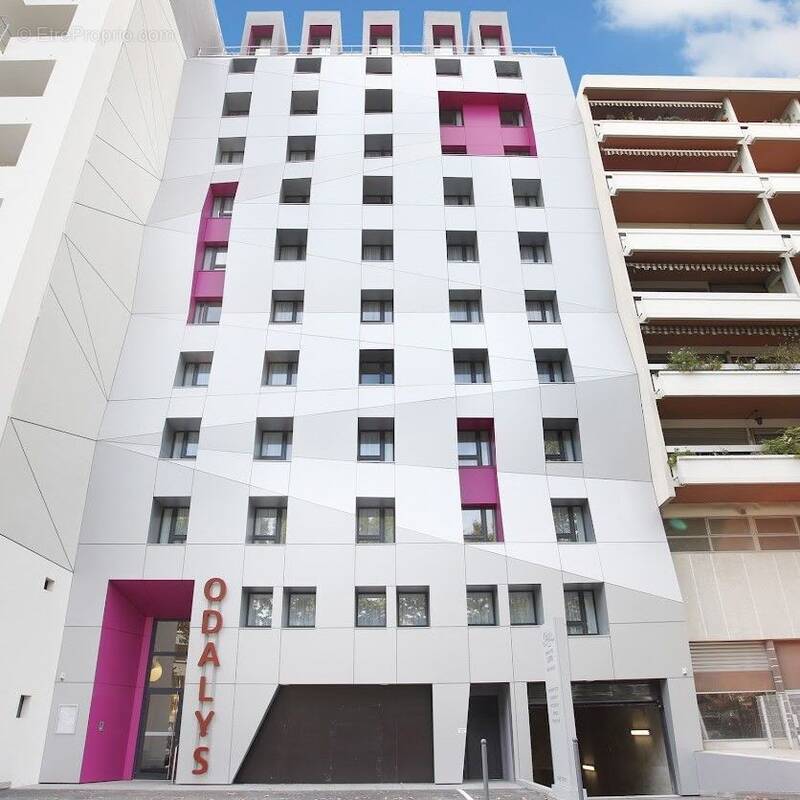 Appartement à MARSEILLE-4E