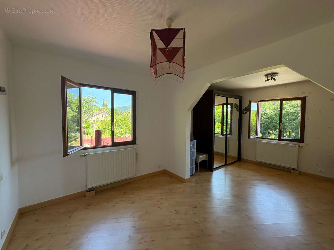 Ravissante maison au calme à Plancher-Bas (70) avec AVENIR IMMO - photo 7