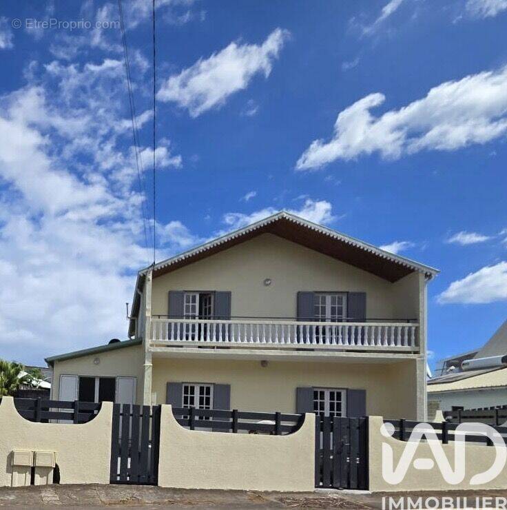 Photo 1 - Maison à SAINT-JOSEPH