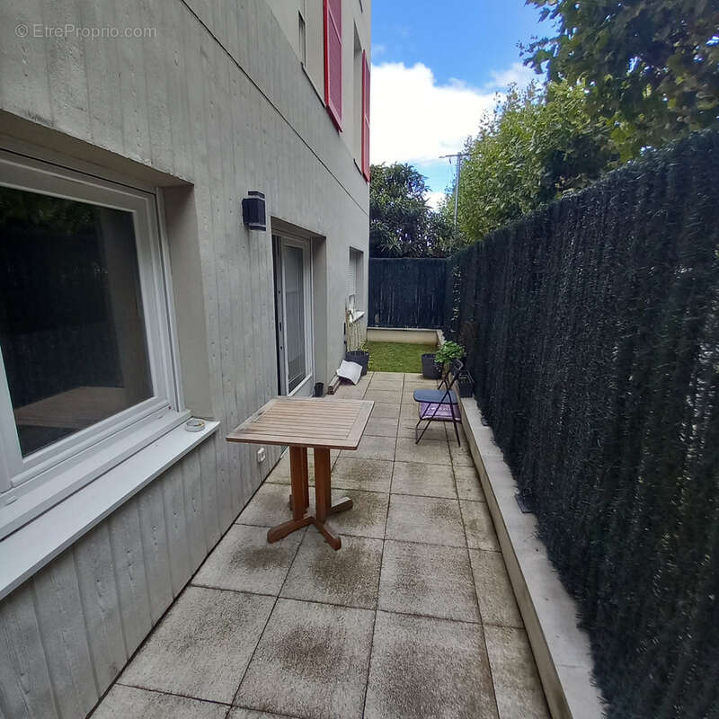 Appartement à PARAY-VIEILLE-POSTE