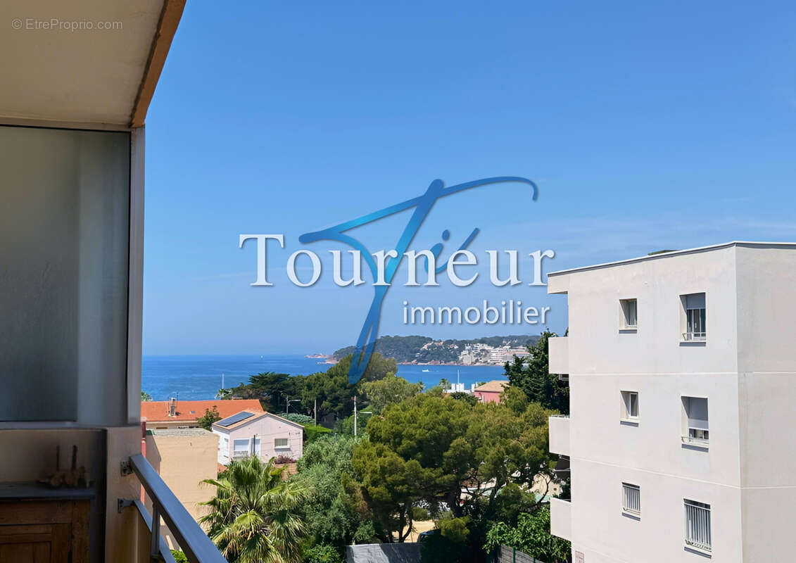 Appartement à SIX-FOURS-LES-PLAGES