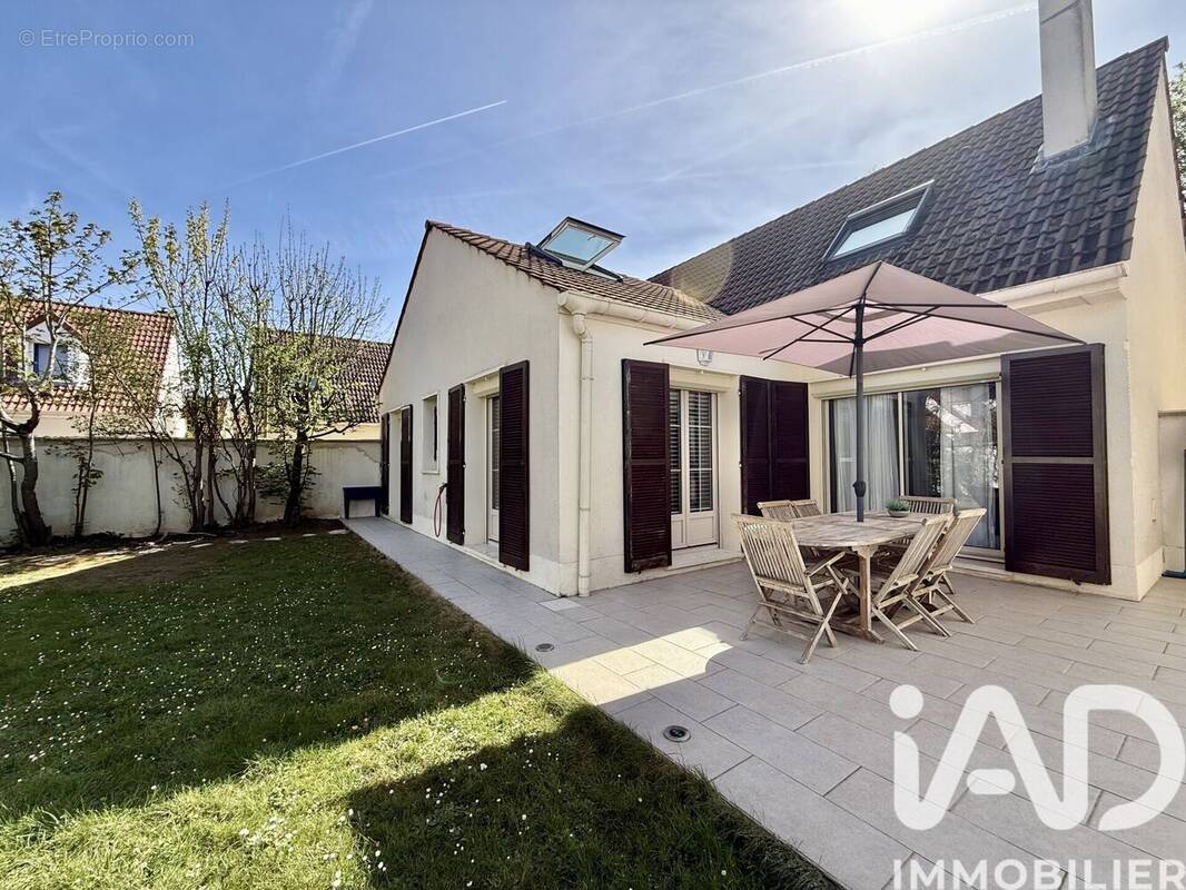 Photo 1 - Maison à VILLECRESNES