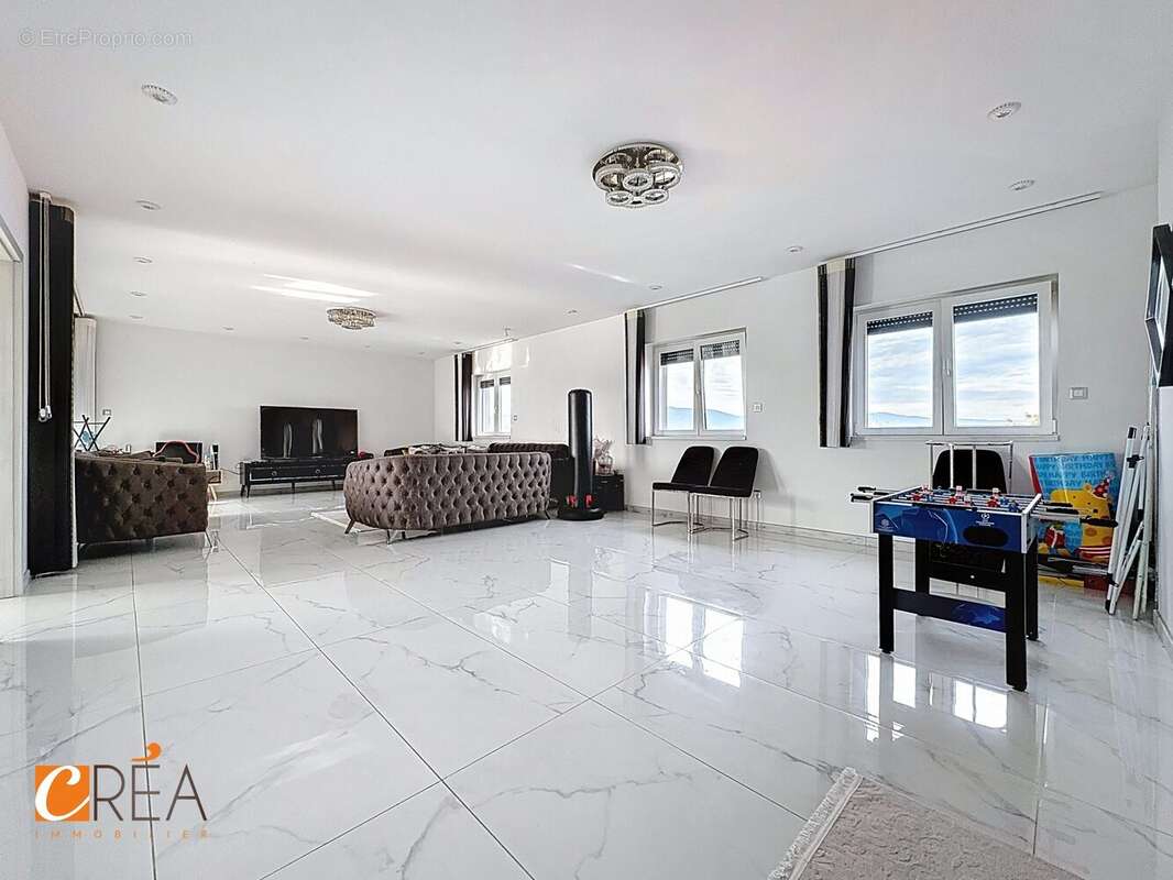 Commerce à WITTENHEIM