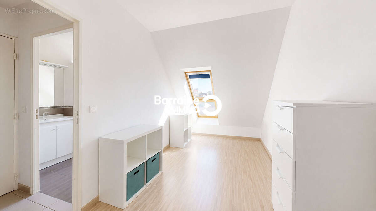 Appartement d'Exception à Lanester avec Vue Mer - Exclusivité Barraine Immo -Dernier Étage, Lumineux et Sans Travaux - photo 6