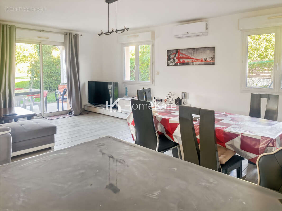 Maison à CASTELGINEST