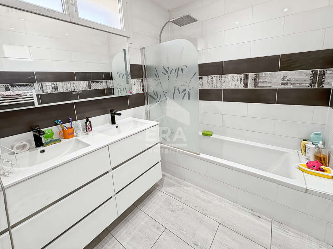 Maison 122m² à septèmes-les-vallons - photo 12