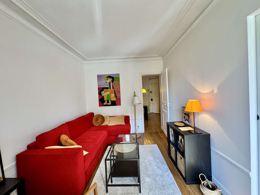 Appartement à PARIS-14E