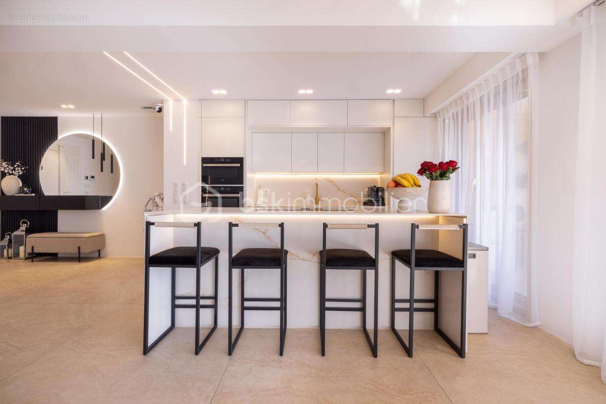 Appartement à LE CANNET