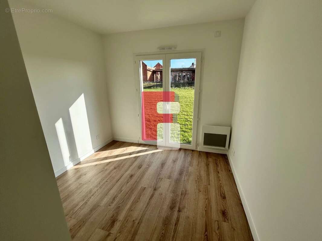 Maison à MESNIL-SAINT-PERE