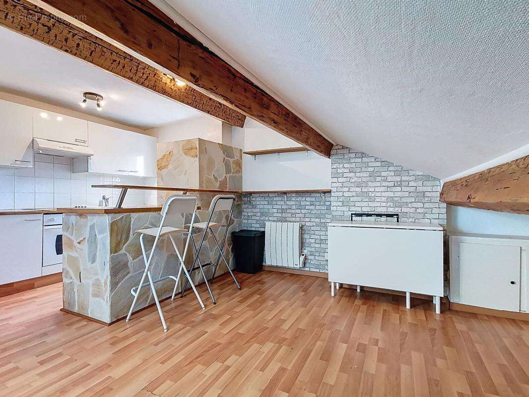 À vendre à Toulon Est (83100), appartement T2 mansardé en dernier étage - photo 5