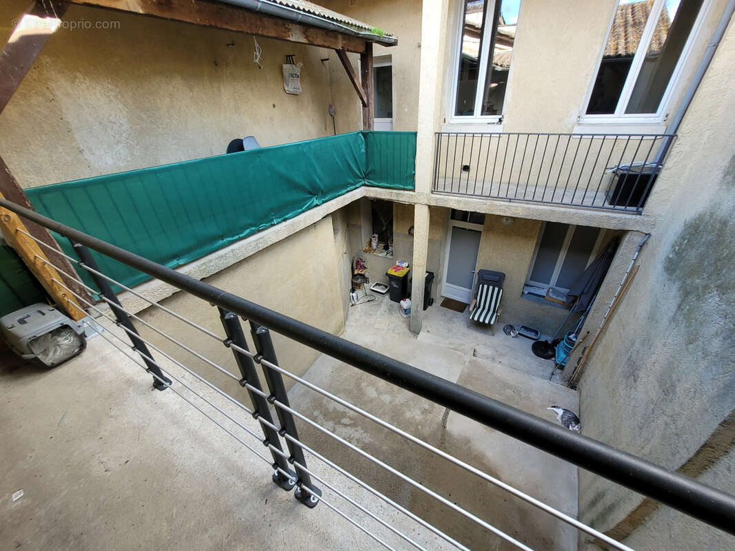 Appartement à SAINTE-BAZEILLE