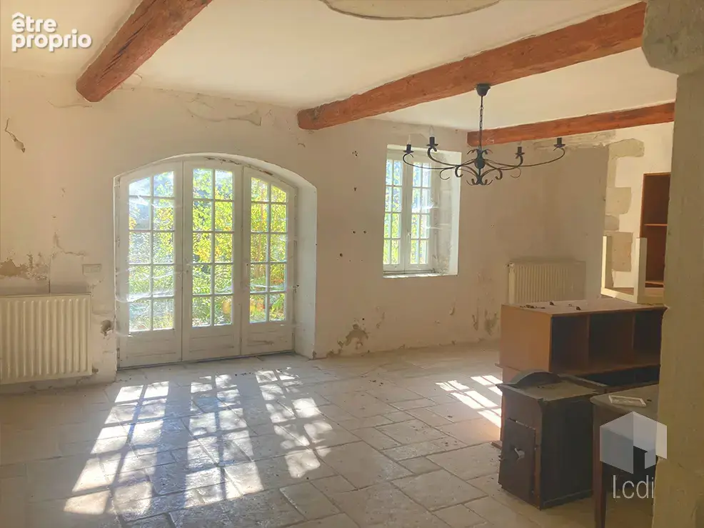 PUYGIRON, propriété sur un terrain de 50 000 m2 - photo 7
