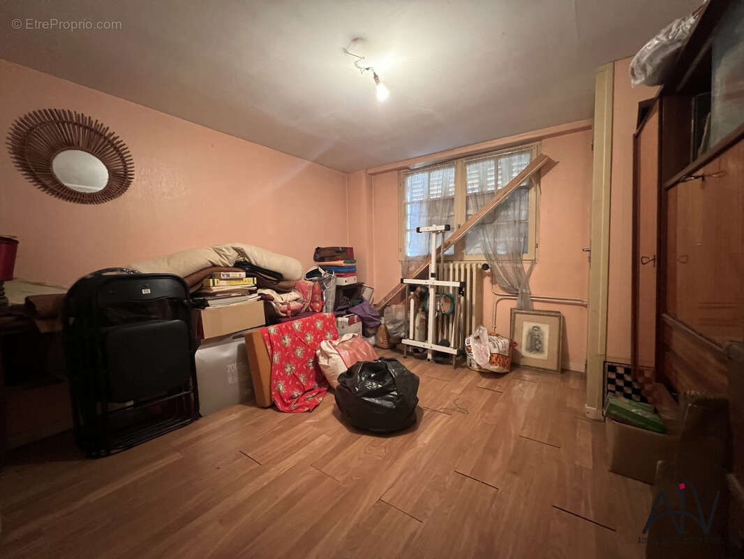 Maison à SAVIGNY-SUR-ORGE