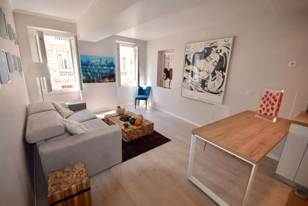 Appartement à NICE