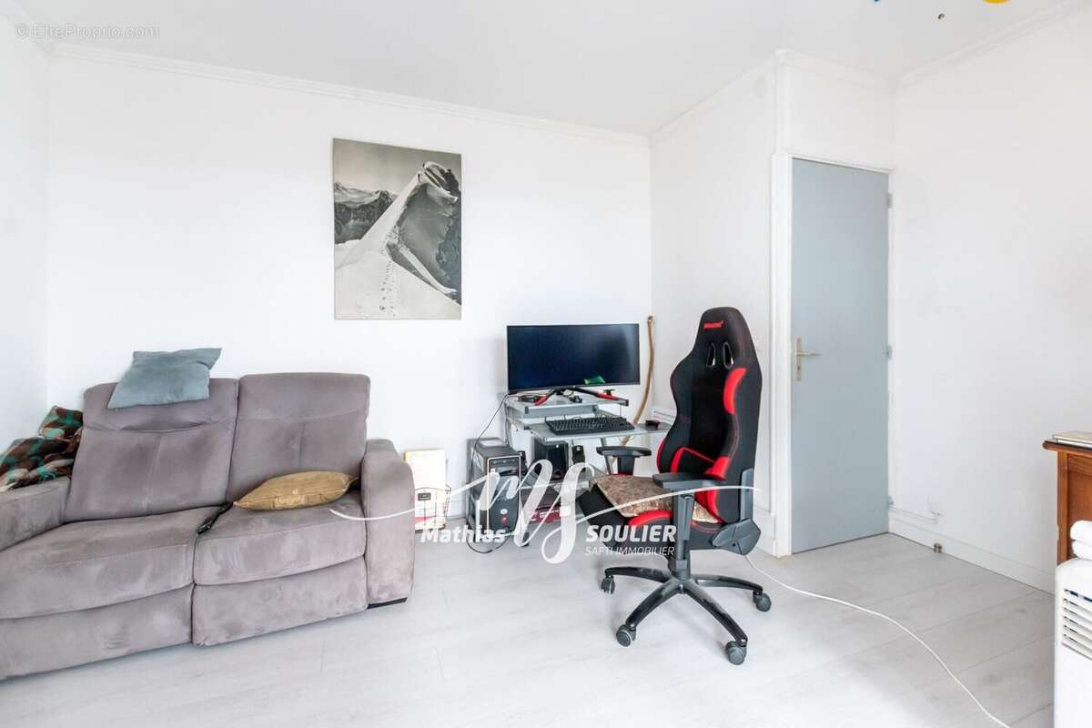 Maison 181 m² à Meyreuil  - photo 9