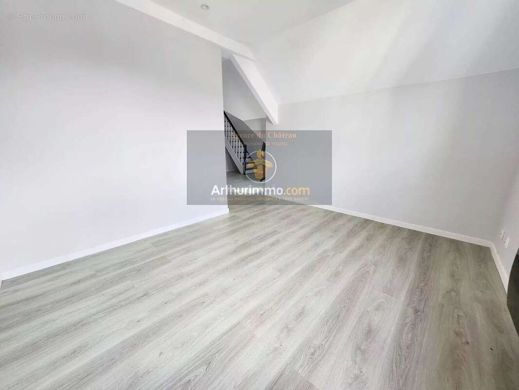 Appartement à CHENNEVIERES-SUR-MARNE