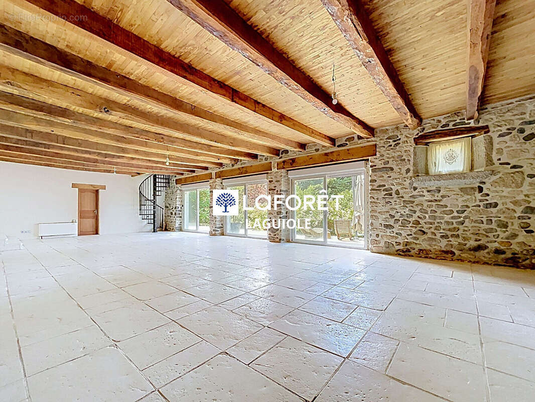 Maison Argences En Aubrac 8 pièce(s) 344 m2 - photo 7