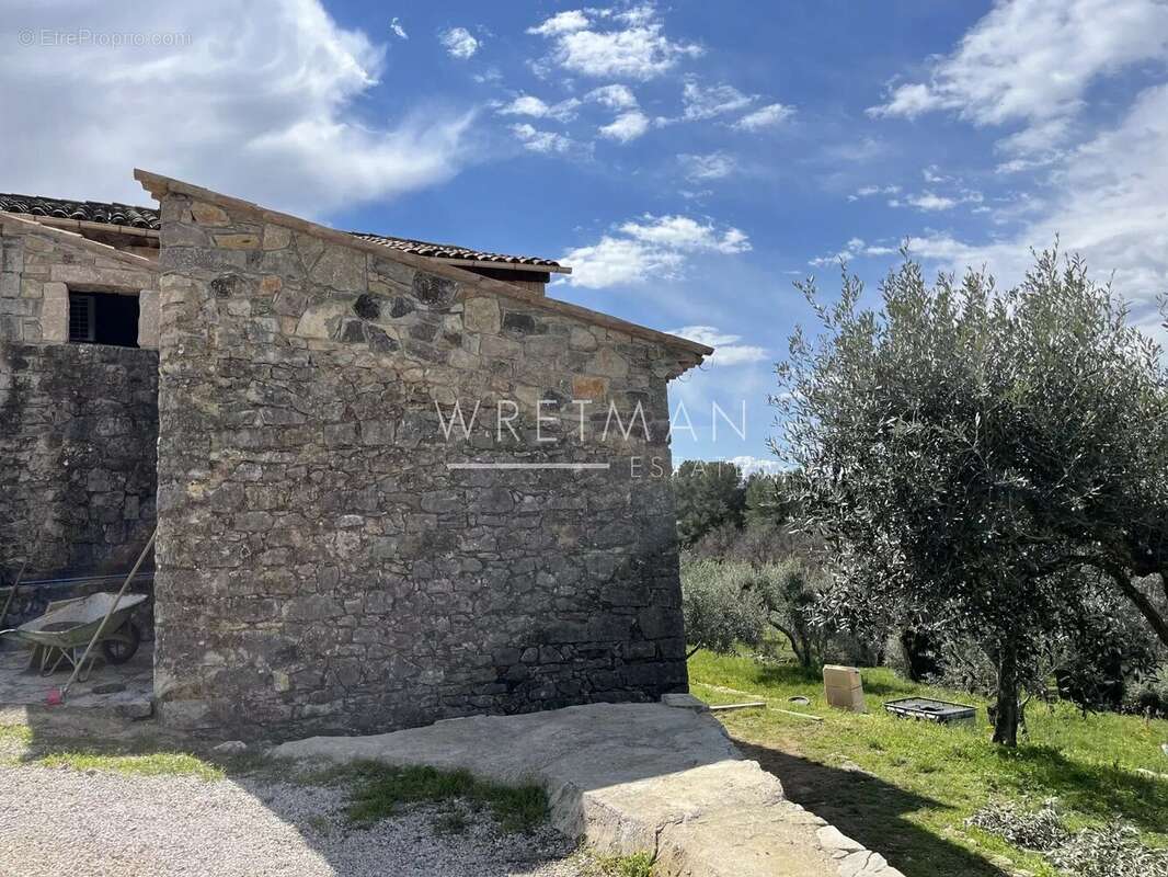Maison à FAYENCE