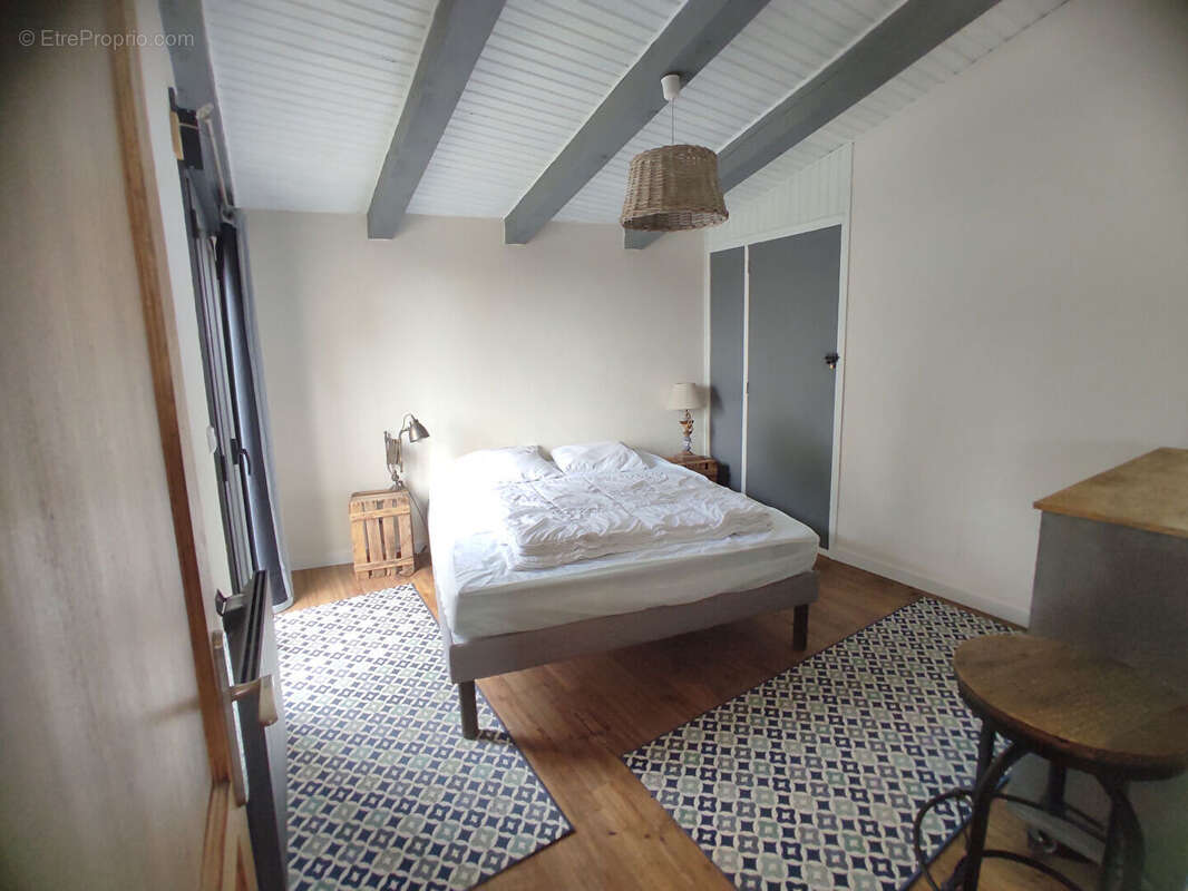 Maison à LES ANGLES