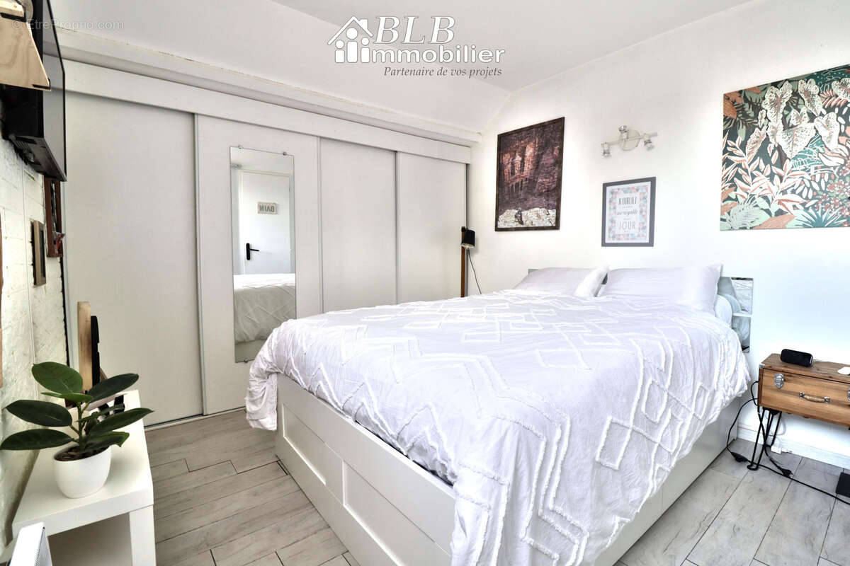 Appartement à LE PERRAY-EN-YVELINES