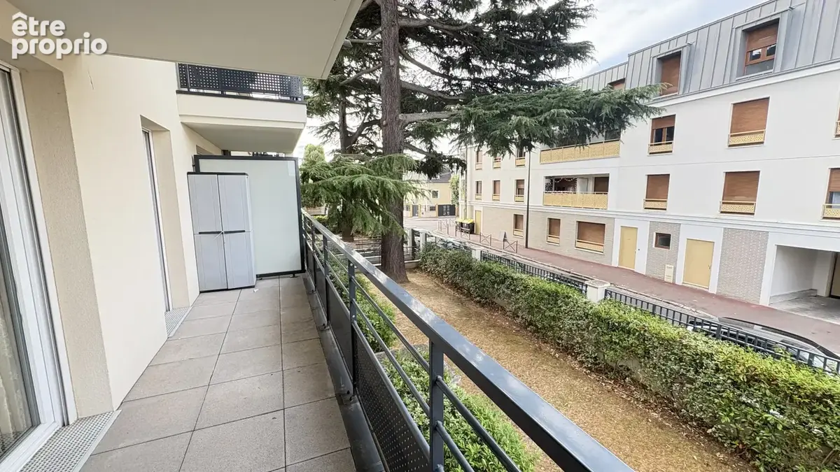 F4 83 m2 avec terrasse et parking   Tremblay-en-France Vert Galant - photo 4