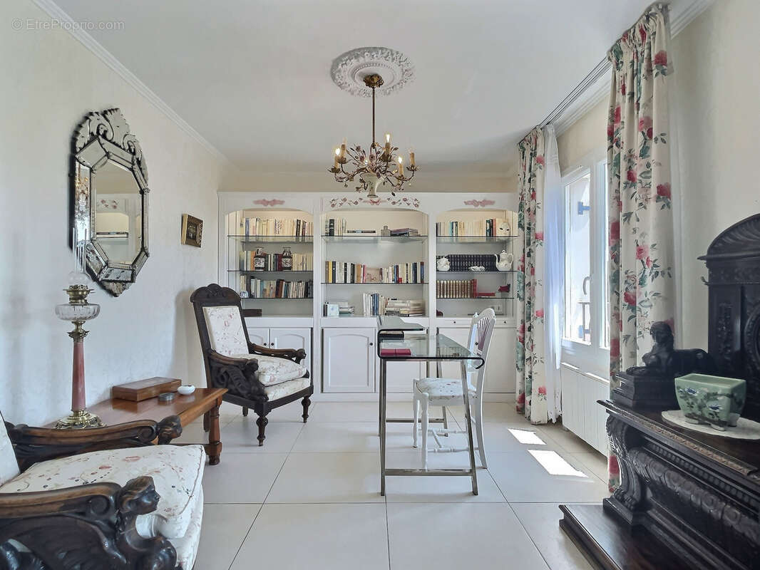 Appartement à HYERES