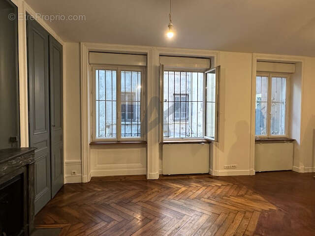 Appartement à LYON-6E