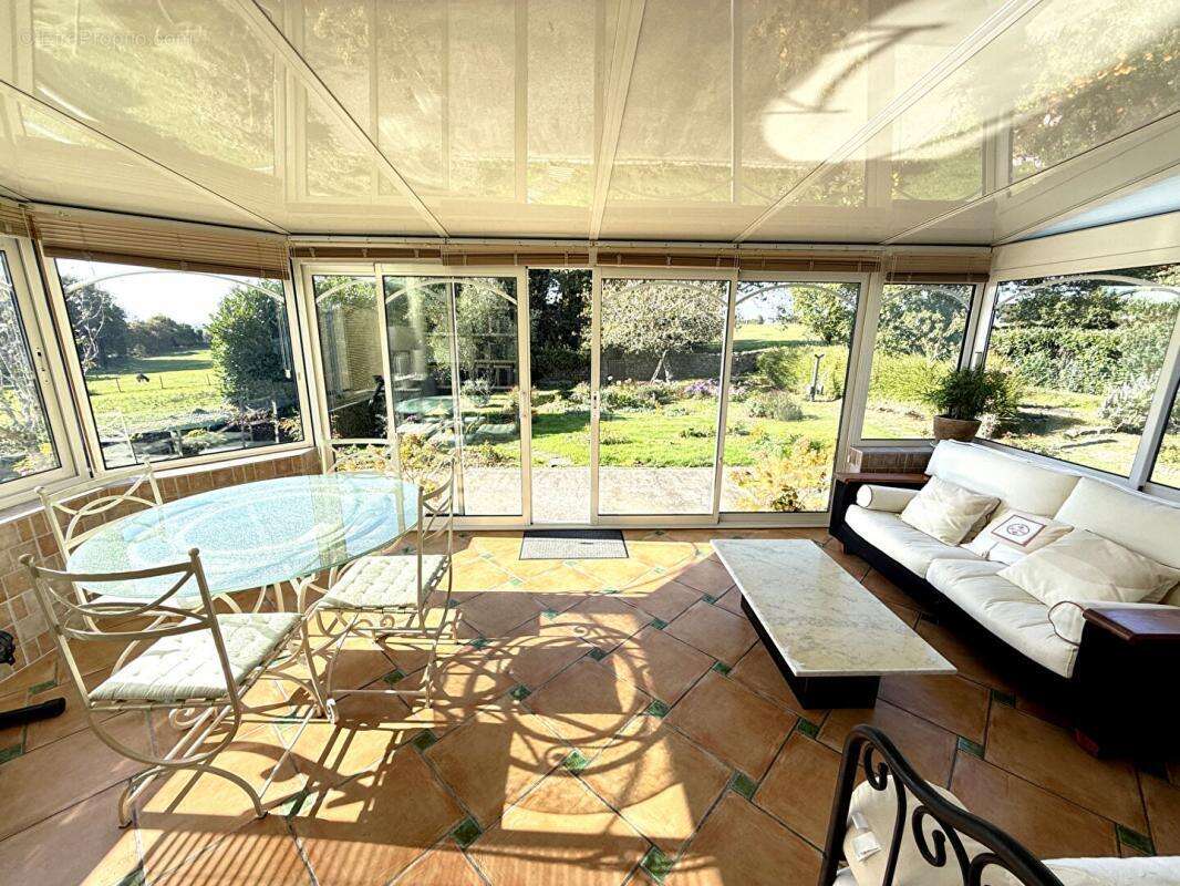 Maison à PLOUGOUMELEN