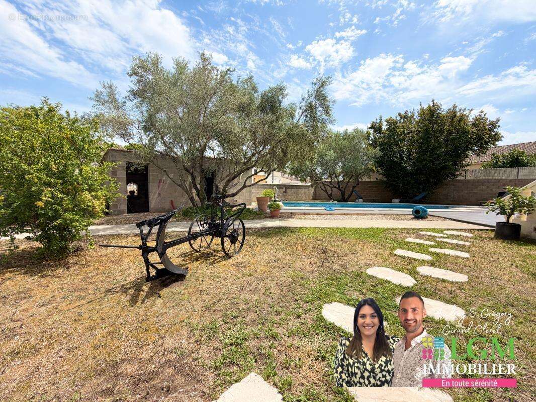 Maison de plain-pied, 4 chambres, piscine, 1000m2 de terrain, au calme, proche du centre - photo 23