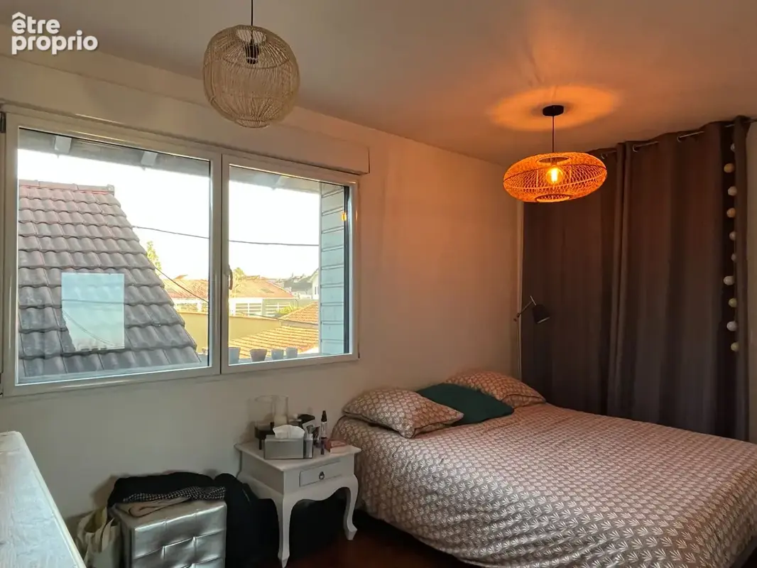 Bourg appart 4 chambres+ bureau avec terrasse - photo 7