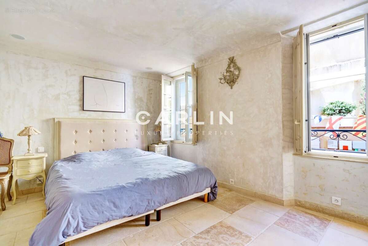 Appartement à SAINT-TROPEZ